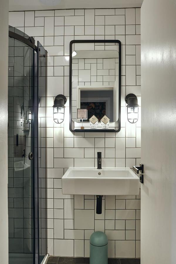 The Brownswood Hotell London Exteriör bild